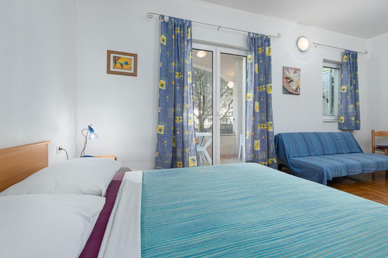 House Laura 200M From The Beach And The Center Apartment Пореч Екстериор снимка