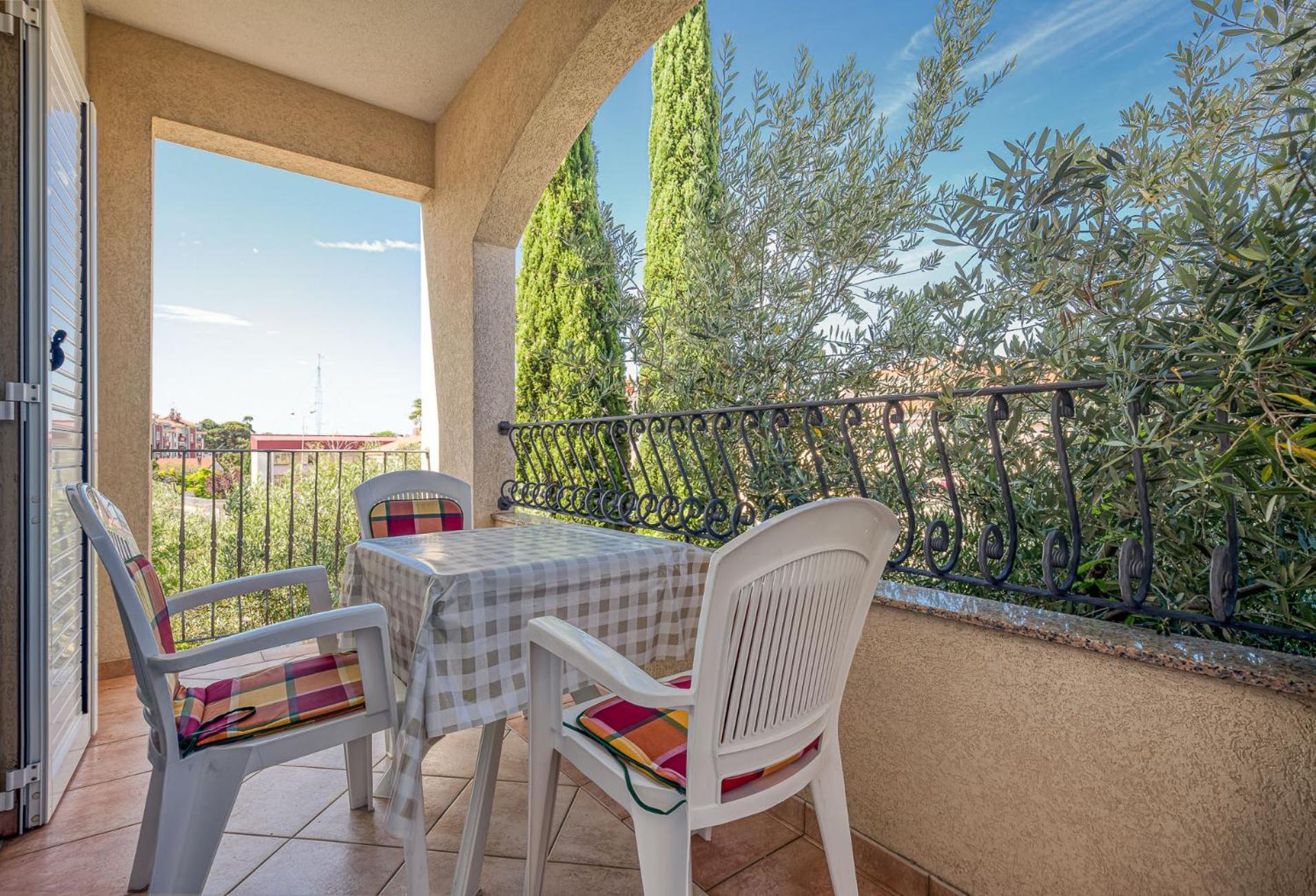 House Laura 200M From The Beach And The Center Apartment Пореч Екстериор снимка