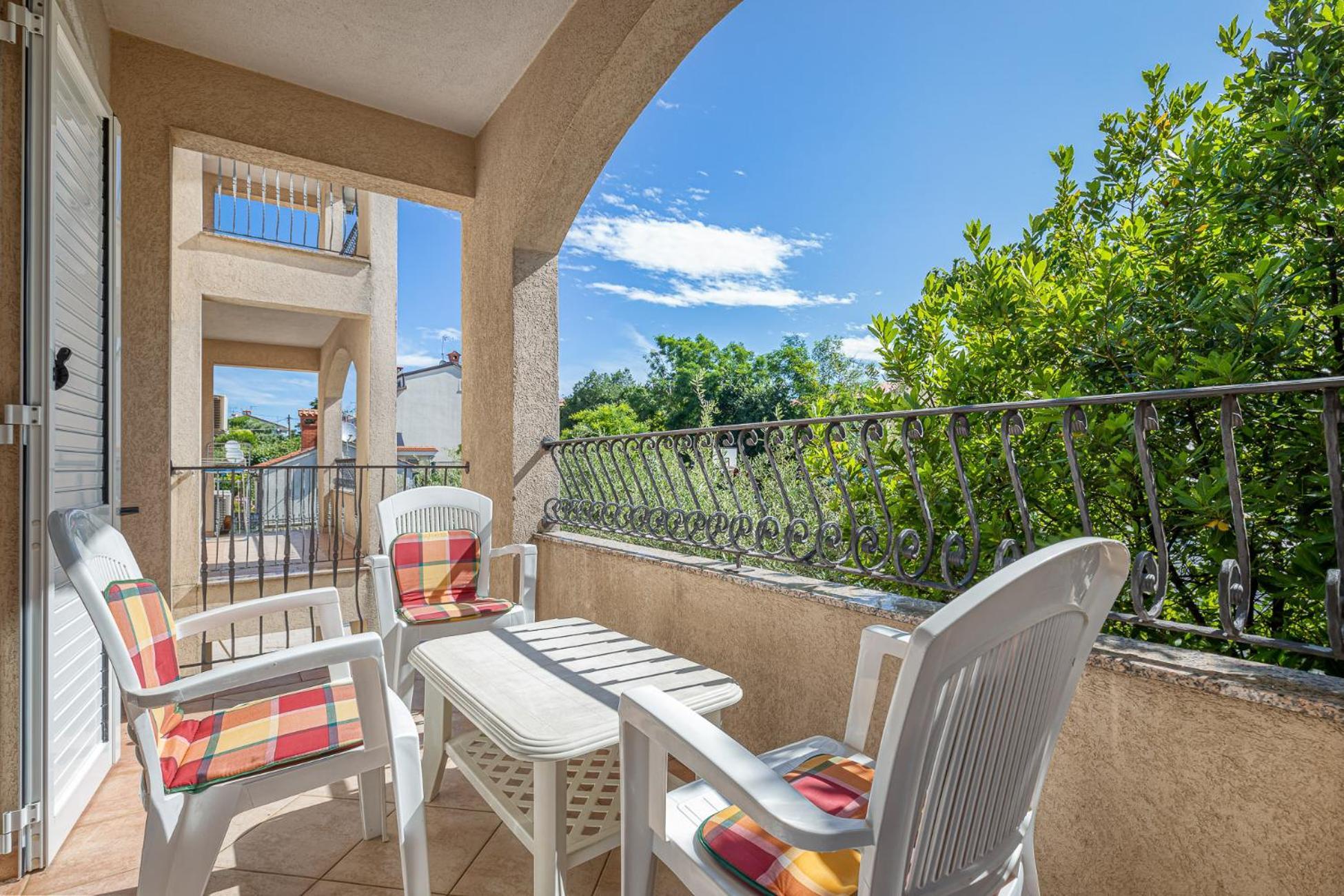 House Laura 200M From The Beach And The Center Apartment Пореч Екстериор снимка